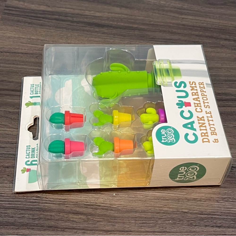 True Zoo Cactus Themed 6 Silicone Drink Charms And Bottle Stopper New Open Box - Picture 5 of 15